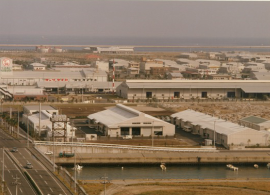 本社及び工場（竣工写真）